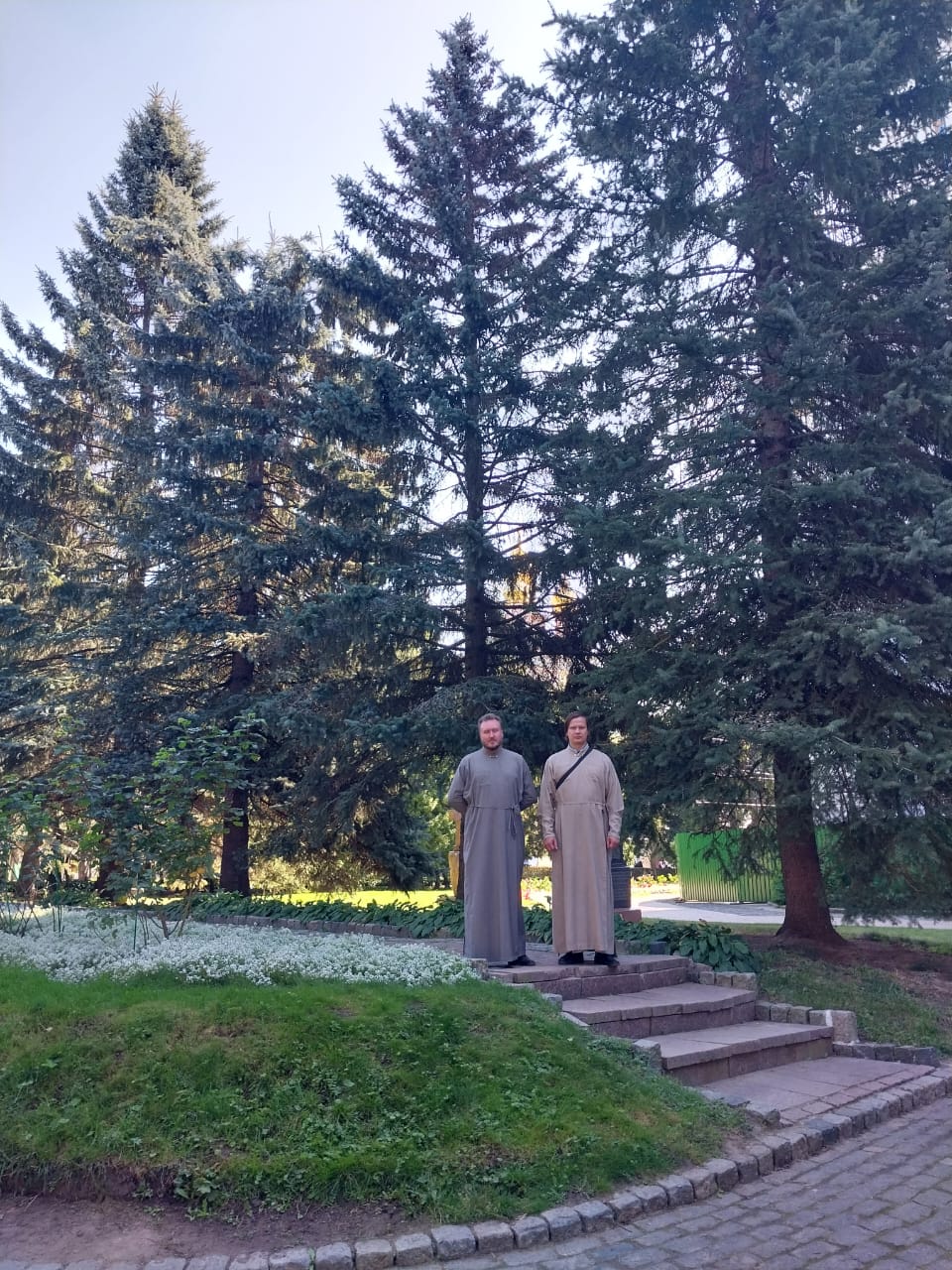 Воспитанники воскресной школы и прихожане нашего храма посетили святые места Московской области