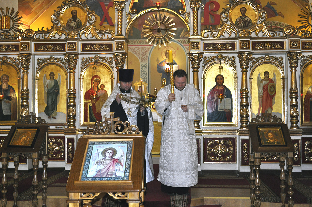 Всенощное бдение в канун празднования Собора Архистратига Михаила