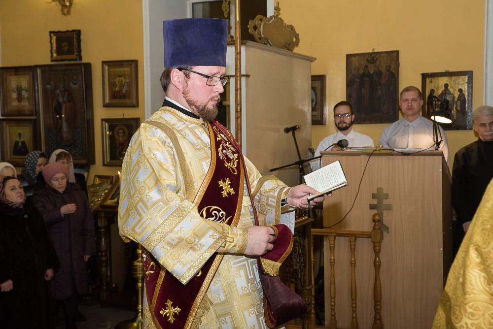 В канун престольного праздника митрополит Серафим возглавил всенощное бдение в нашем храме