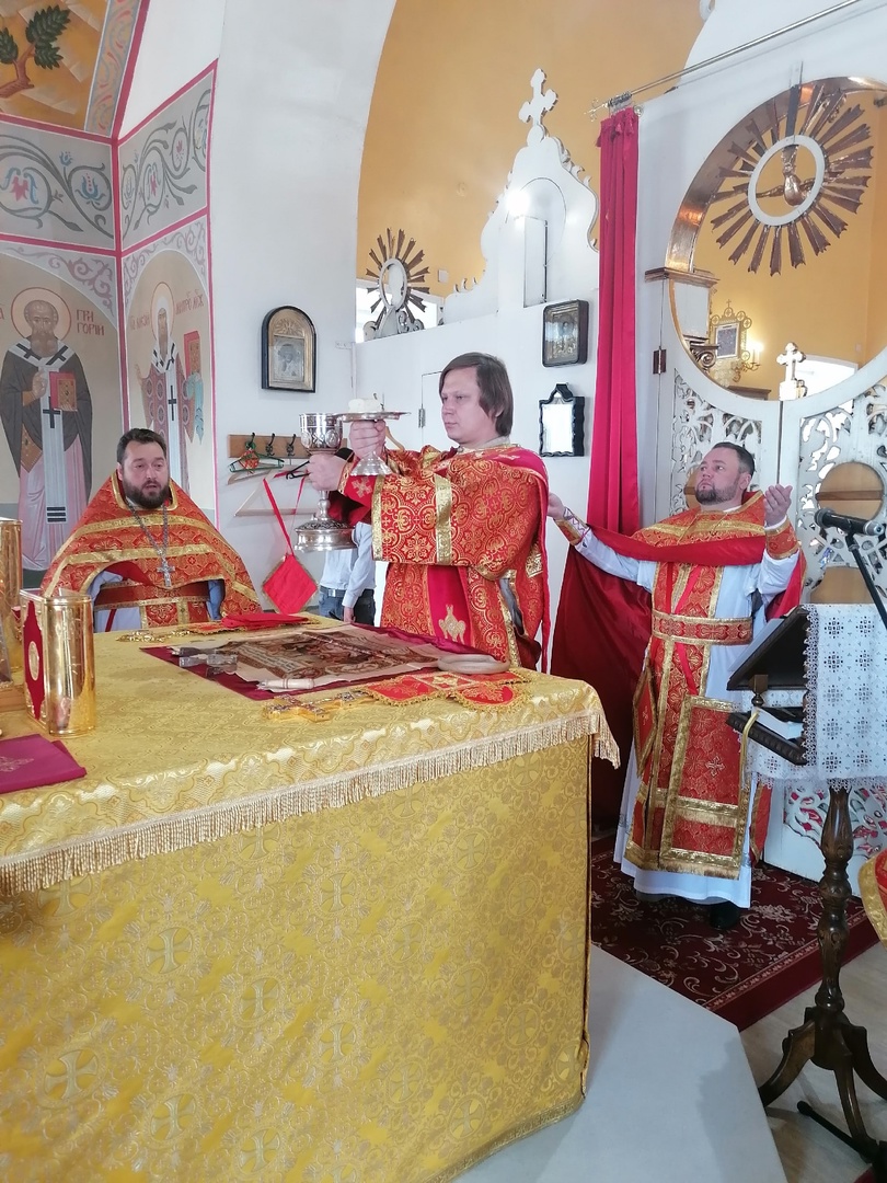 Празднование Происхождение Честных Древ Животворящего Креста Господня