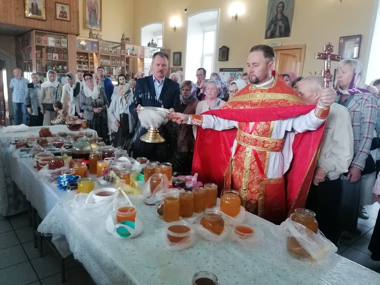 Празднование Происхождение Честных Древ Животворящего Креста Господня