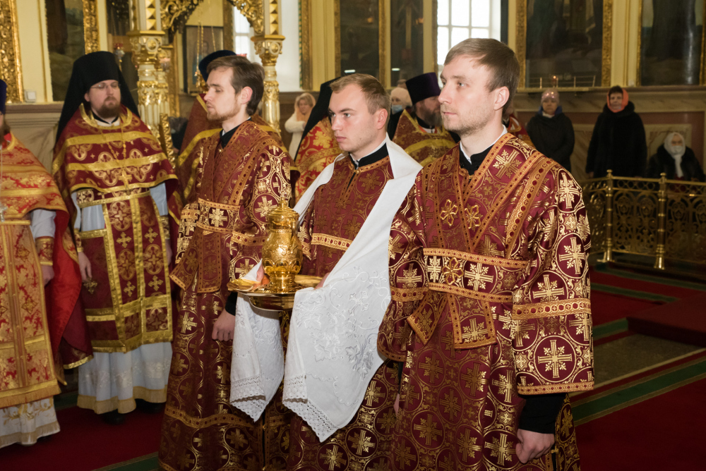 В праздник Собора новомучеников и исповедников Церкви Русской митрополит Серафим принял поздравления с днем Ангела