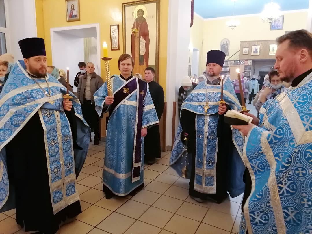 Всенощное бдение в канун Введения во храм Пресвятой Богородицы 