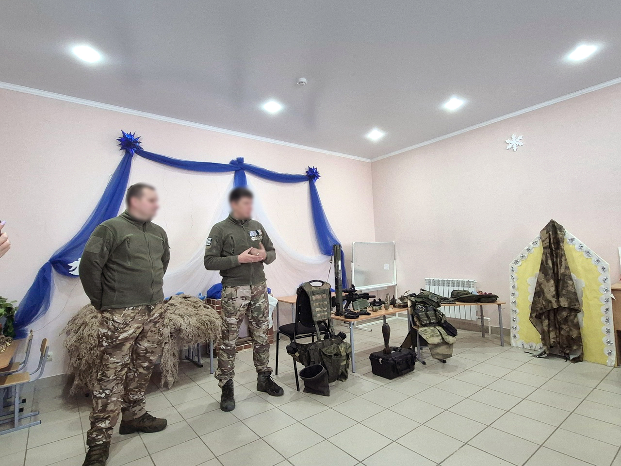 В воскресной школе Никольского храма в Терновке состоялся урок мужества