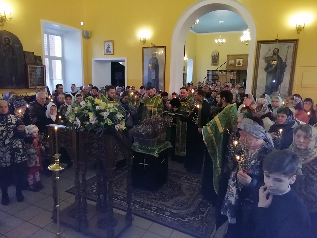 Всенощное бдение в канун праздника Входа Господня в Иерусалим