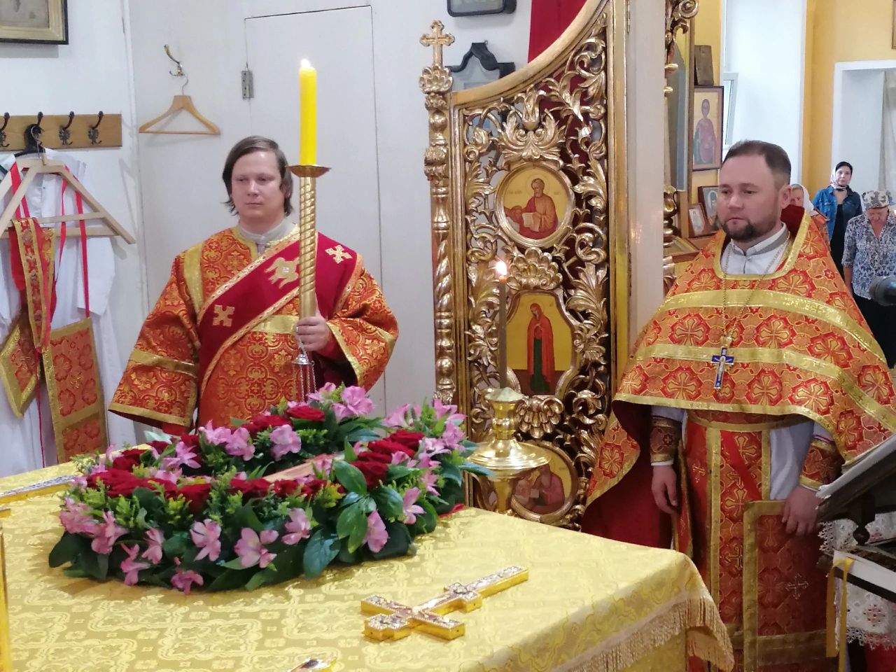 Вечернее богослужение в канун праздника Происхождение Честных Древ Животворящего Креста Господня