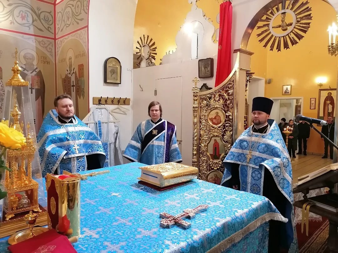 Всенощное бдение в канун праздника Сретение Господне