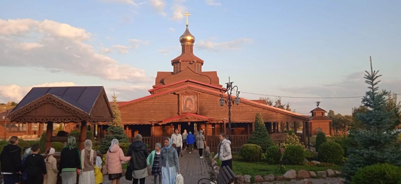 Учащиеся воскресной школы совершили паломничество по святым местам Наровчата и Нижнего Ломова