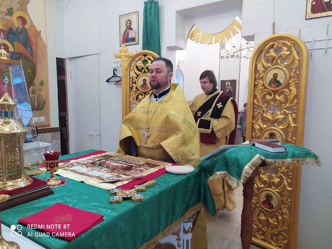 Литургия в первую годовщину великого освящения храма в Камайке