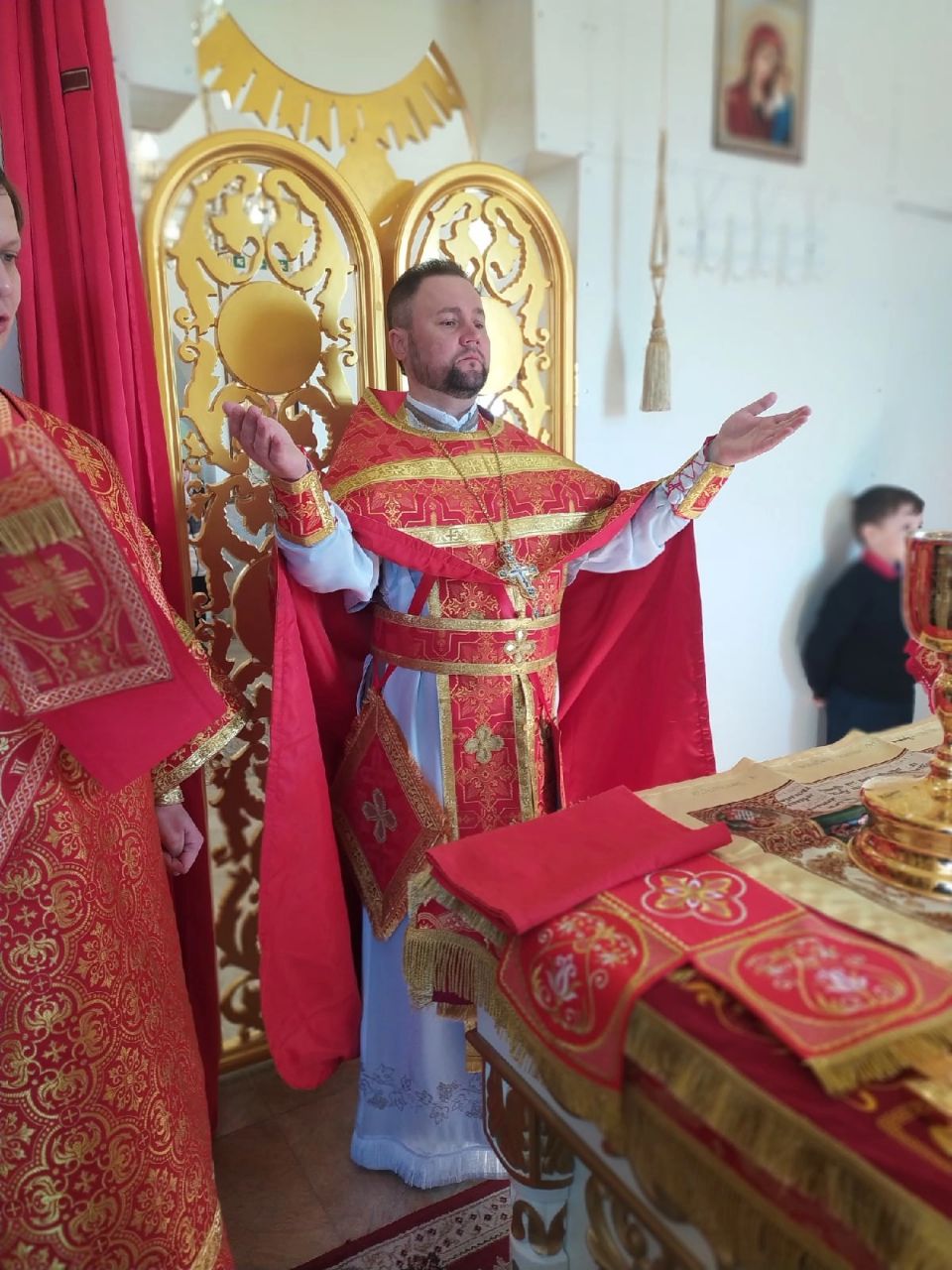 Протоиерей Александр Филиппов освятил место под строительство Воскресной школы в Камайке