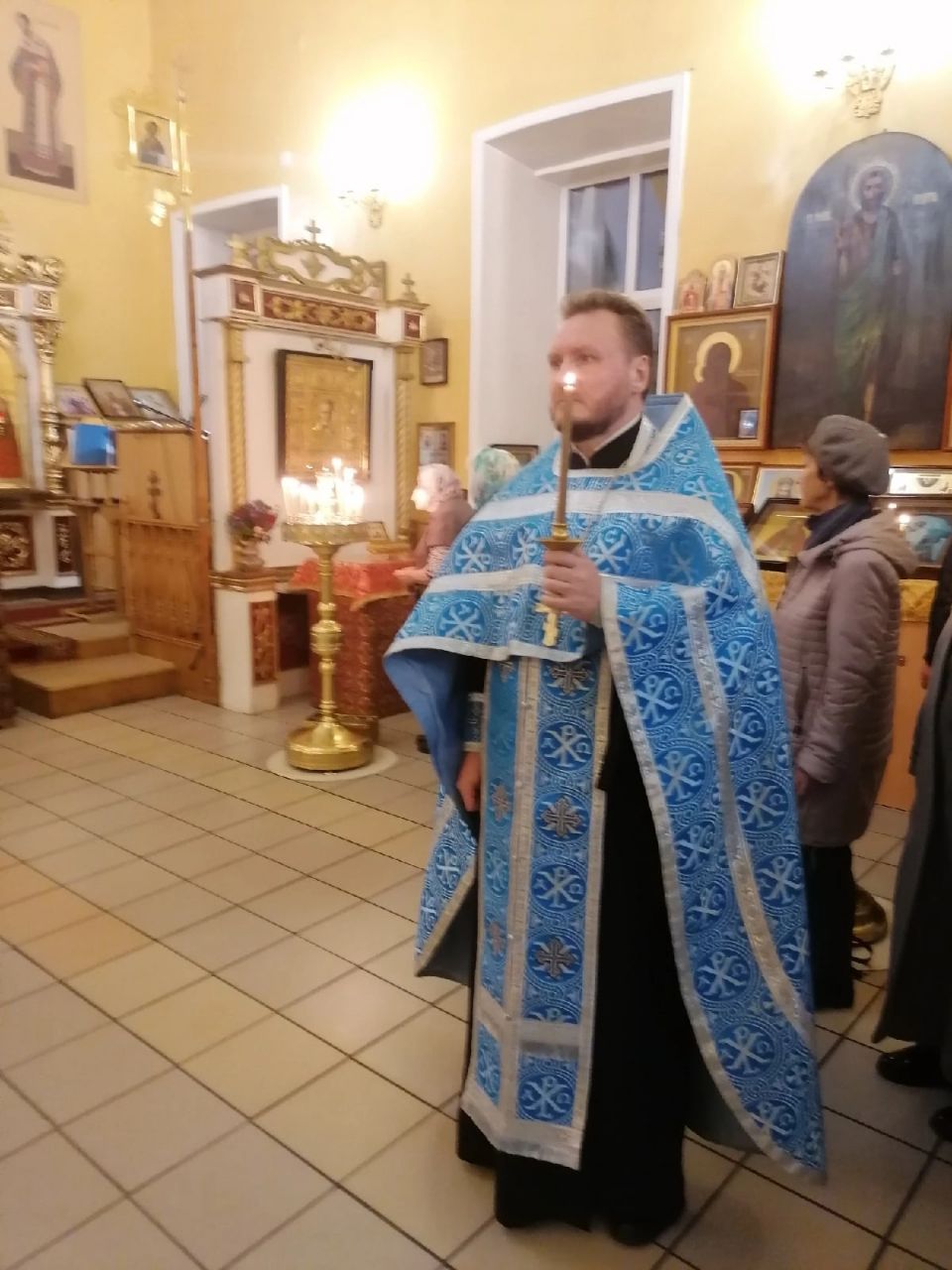 Всенощное бдение в канун праздника Покрова Пресвятой Богородицы 