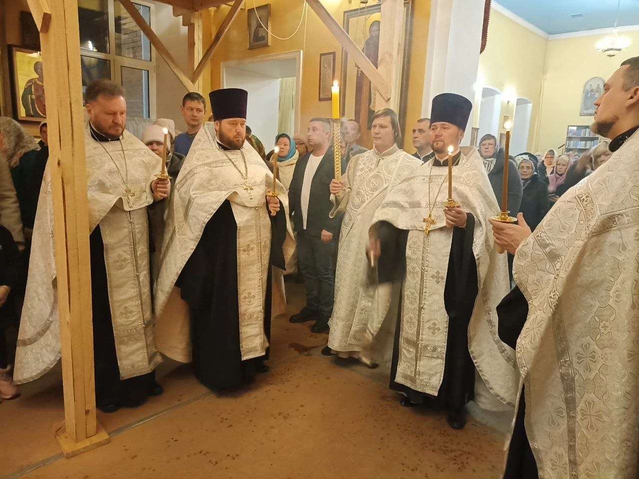Всенощное бдение в канун праздника Рождества Христова