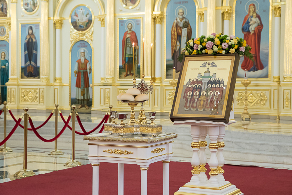 Протоиерей Александр Филиппов сослужил митрополиту Серафиму в канун празднования Собора Пензенских святых за всенощным бдением в Спасском кафедральном соборе   