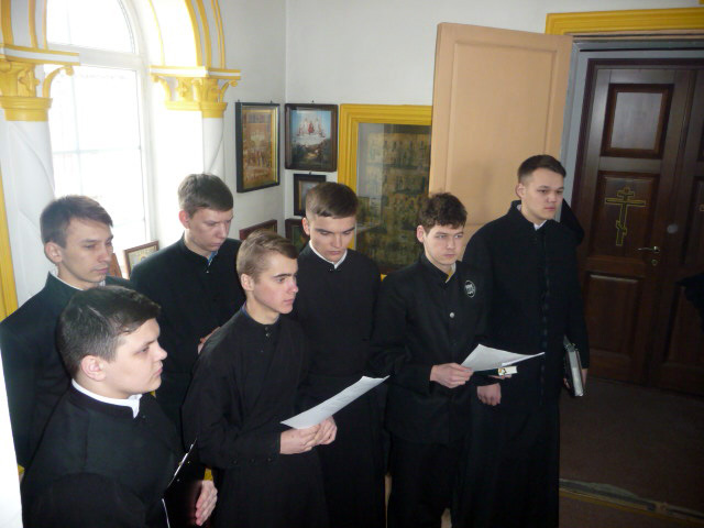 Богослужение в ИК-8 