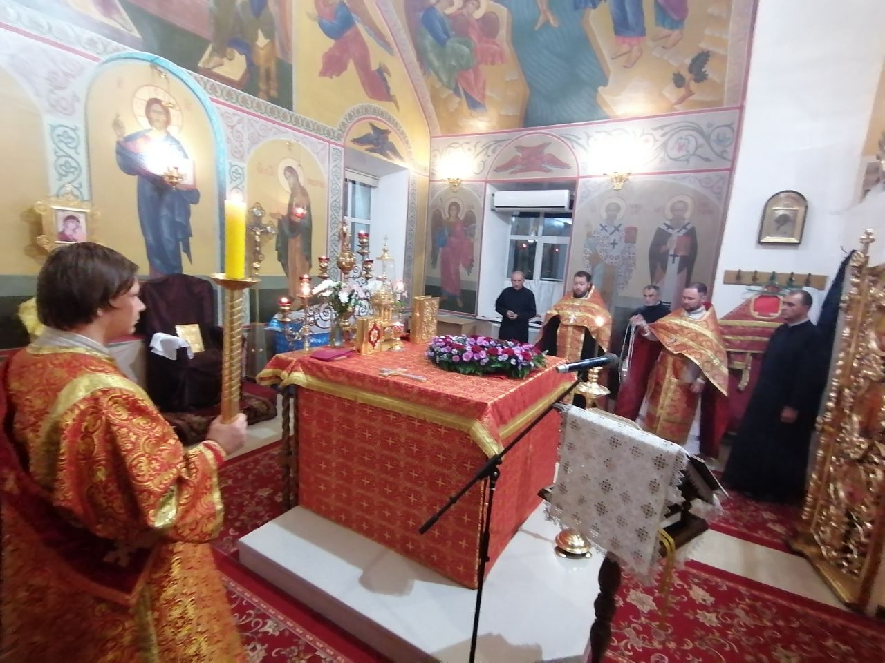 Всенощное бдение в канун празднования Воздвижения Животворящего Креста Господня