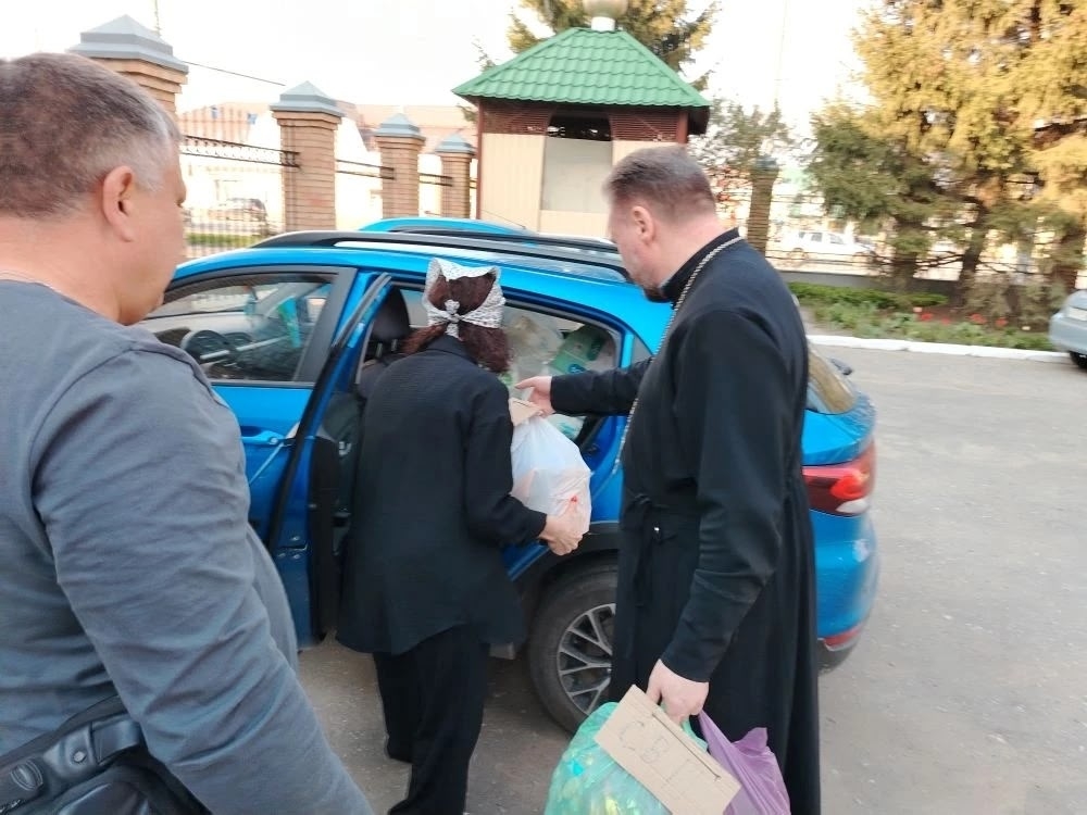 Состоялась передача гуманитарной помощи волонтёрам СВО