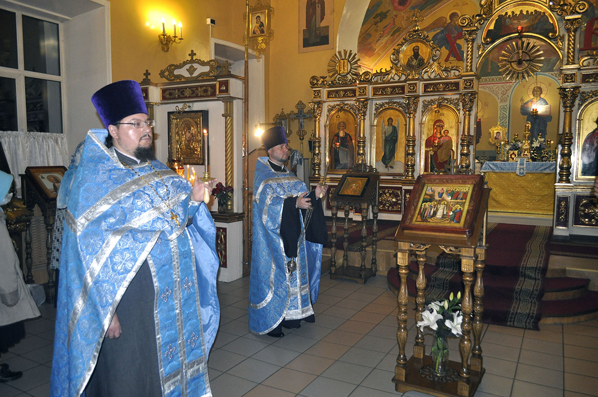 Всенощное бдение в канун празднования Покрова Пресвятой Богородицы