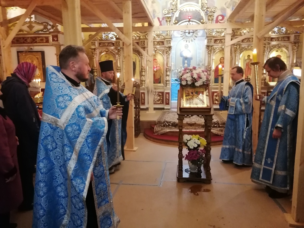 Всенощное бдение в канун праздника Покрова Пресвятой Богородицы