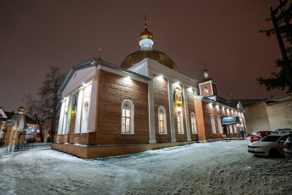 В канун престольного праздника митрополит Серафим совершил всенощное бдение в нашем храме