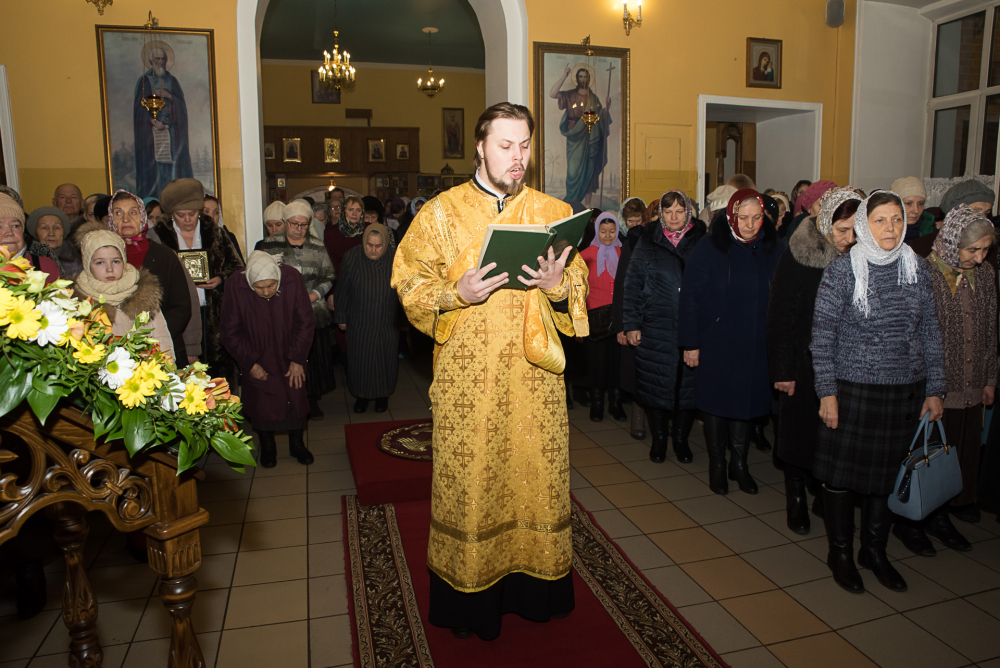 В канун престольного праздника митрополит Серафим возглавил всенощное бдение в нашем храме