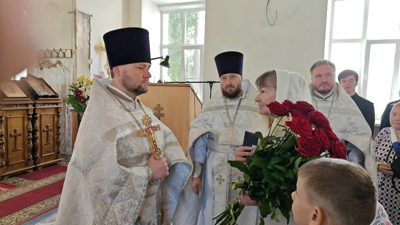 Поздравление с Днём рождения настоятеля протоиерея Александра Филиппова