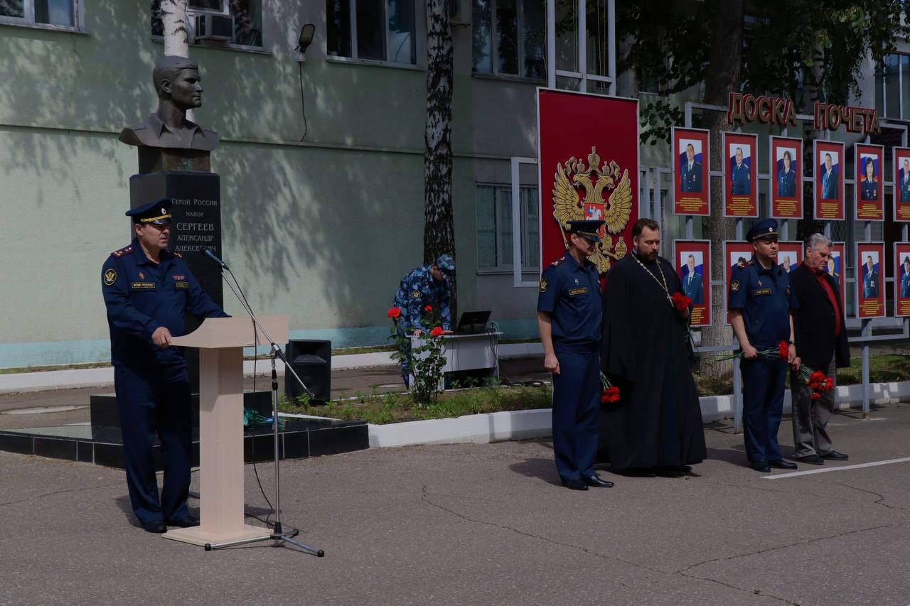 В УФСИН почтили память Героя России Александра Сергеева