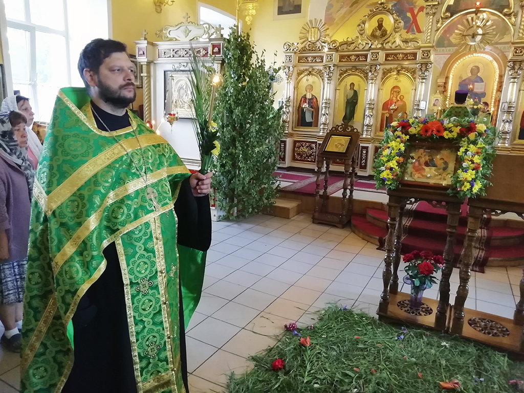 Всенощное бдение в канун праздника Троицы