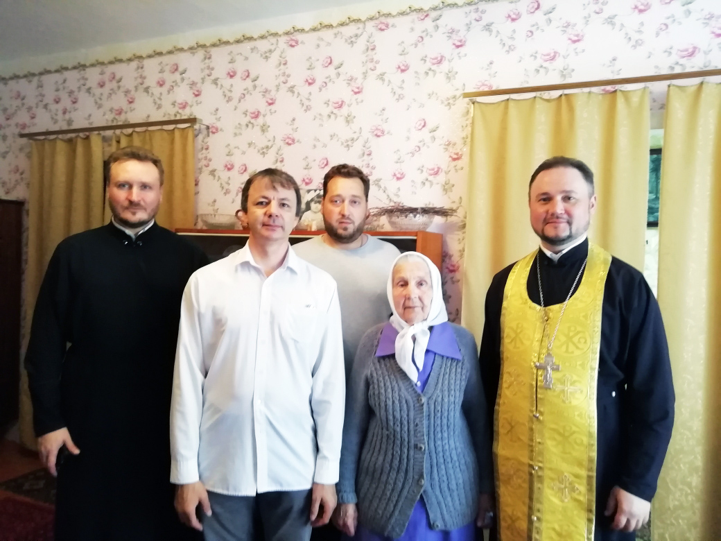 Посещение старейшей алтарницы Никольского храма