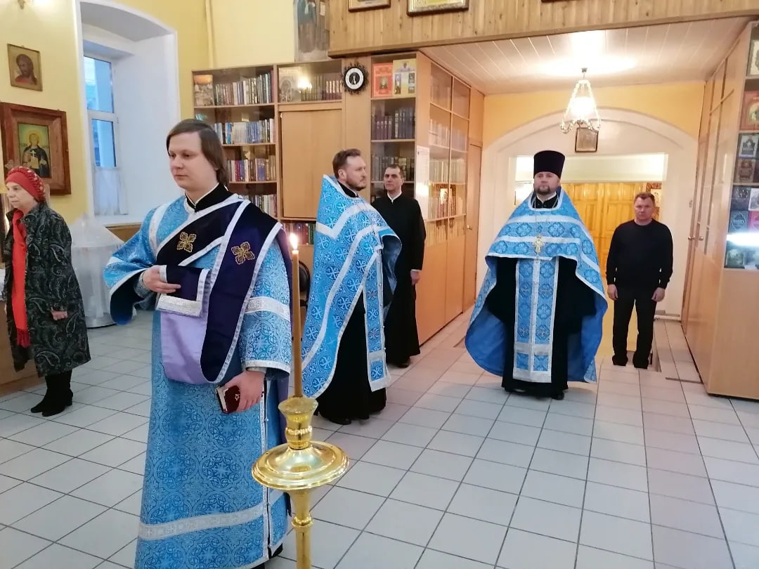Всенощное бдение в канун праздника Сретение Господне