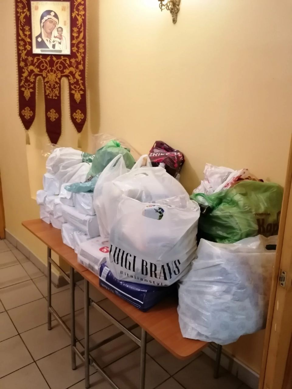 Отправлена гуманитарная помощь для раненых солдат