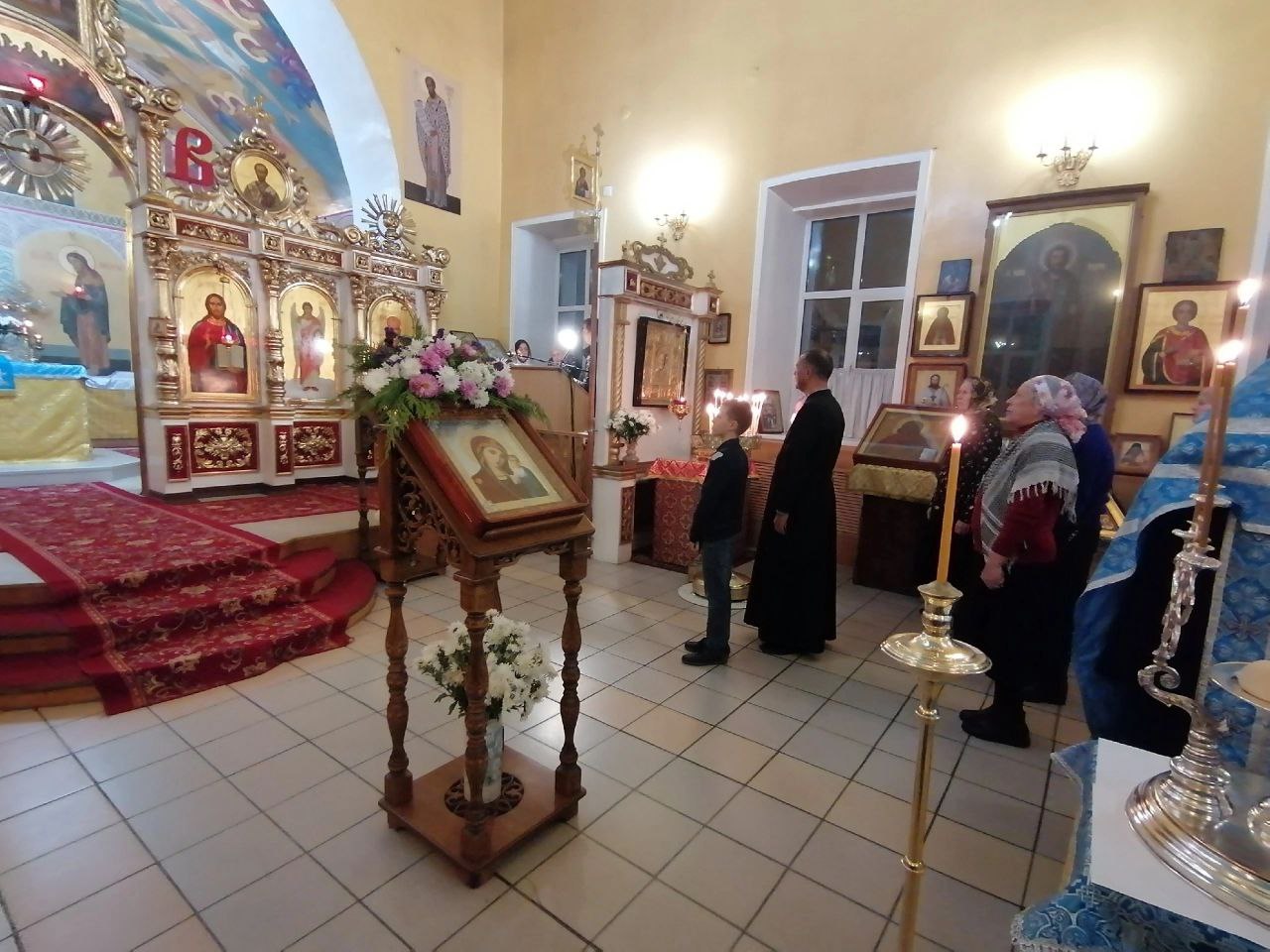 Всенощное бдение в канун празднования Казанской иконе Божией Матери