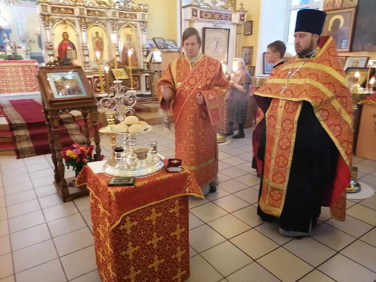 Всенощное бдение в канун празднования Воздвижения Животворящего Креста Господня