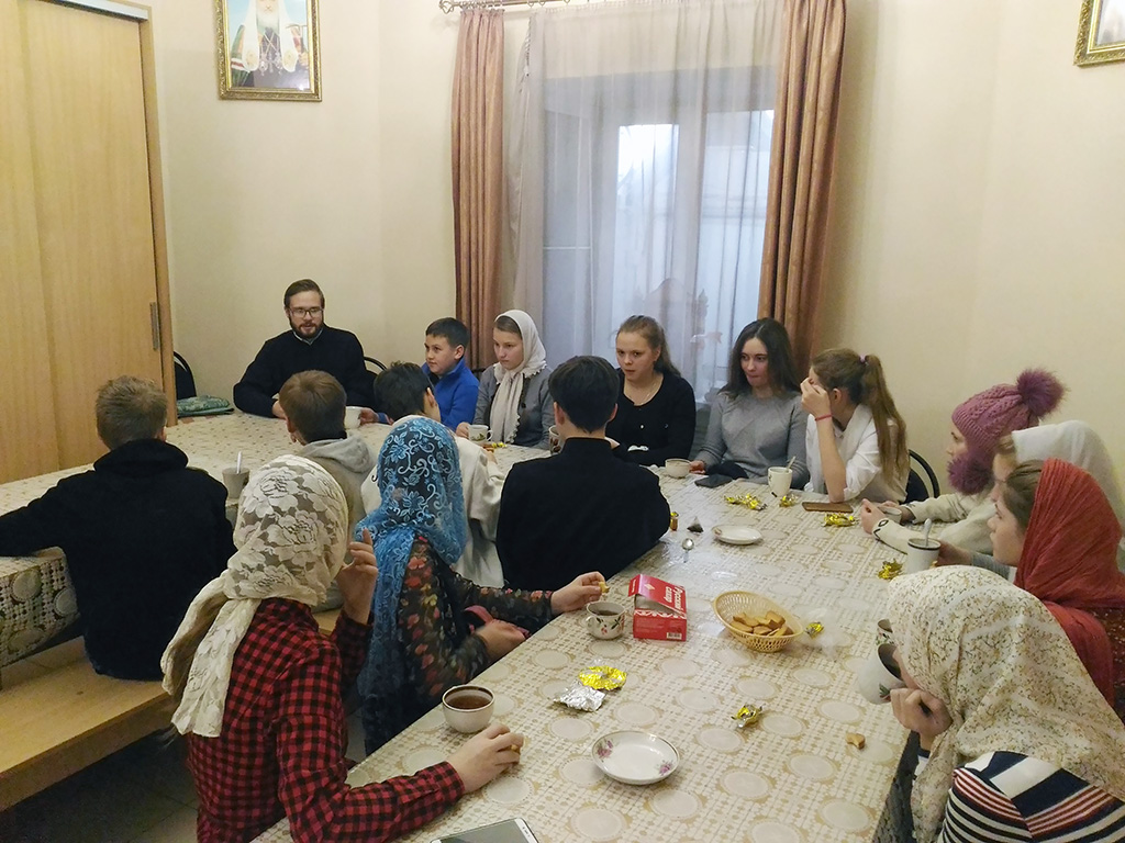 Собрание молодежного актива храма