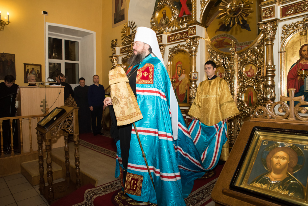 В канун престольного праздника митрополит Серафим совершил всенощное бдение в нашем храме