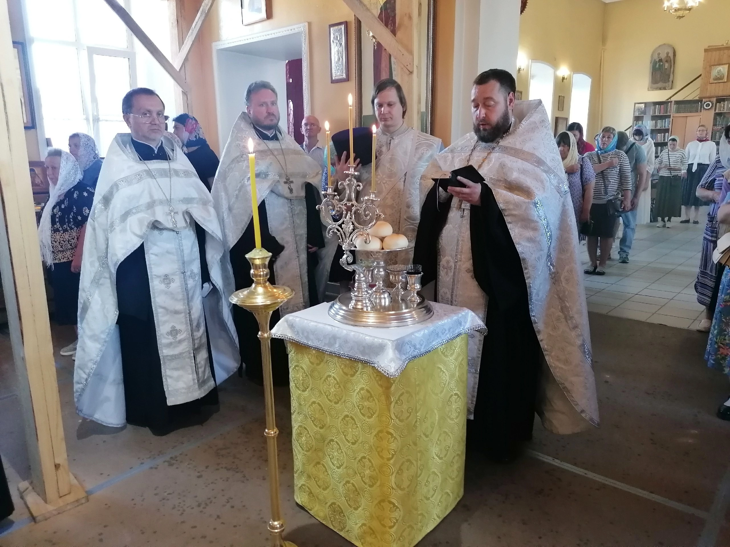 Всенощное бдение в канун праздника Вознесения Господня 