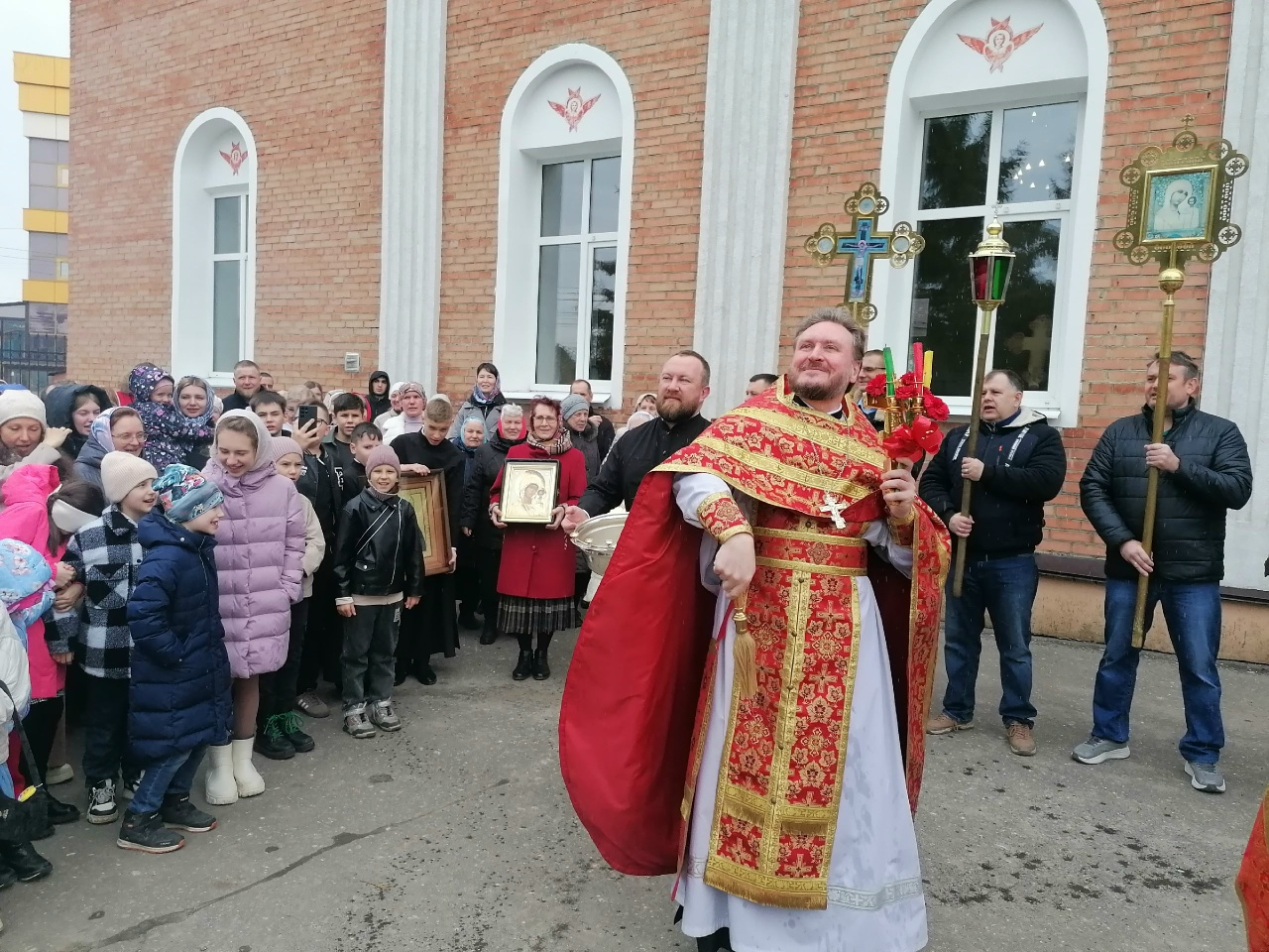 Неделя жен-мироносиц