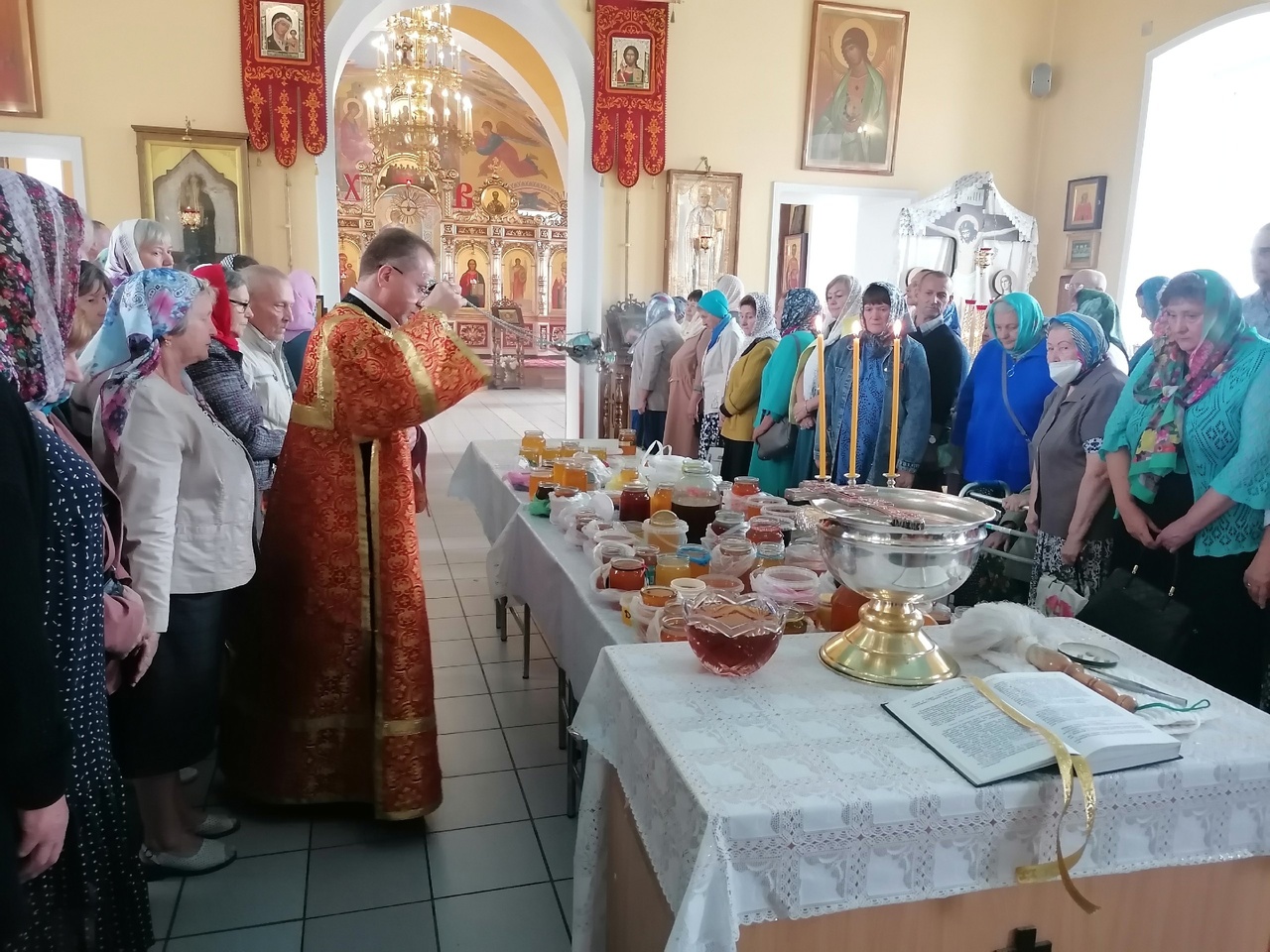 Празднование Происхождение Честных Древ Животворящего Креста Господня