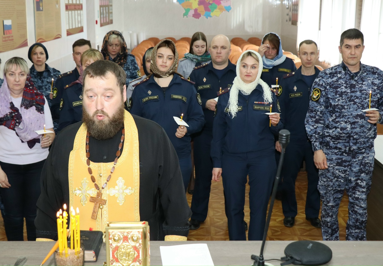 Протоиерей Антоний Шварев совершил Таинство Соборования в региональном УФСИН