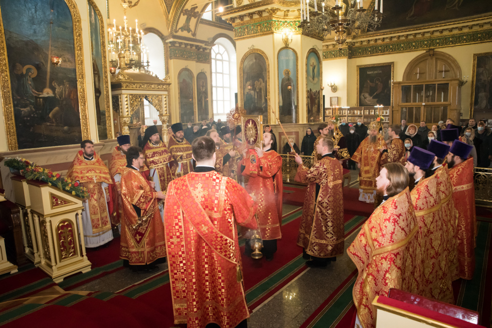 В праздник Собора новомучеников и исповедников Церкви Русской митрополит Серафим принял поздравления с днем Ангела
