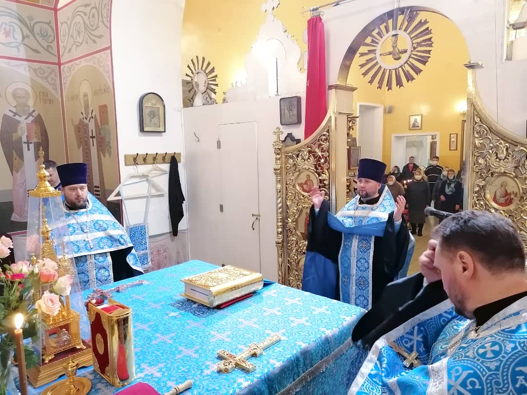 Всенощное бдение в канун Введения во храм Пресвятой Богородицы 