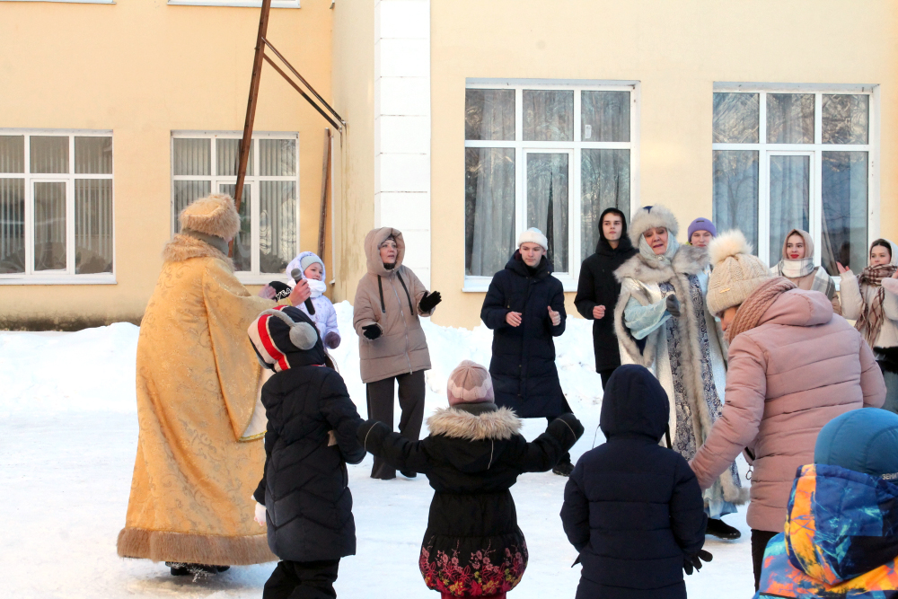 Воспитанники воскресной школы "Азбука веры" участвовали в фестивале «Рождественское чудо» в Пензенской духовной семинарии