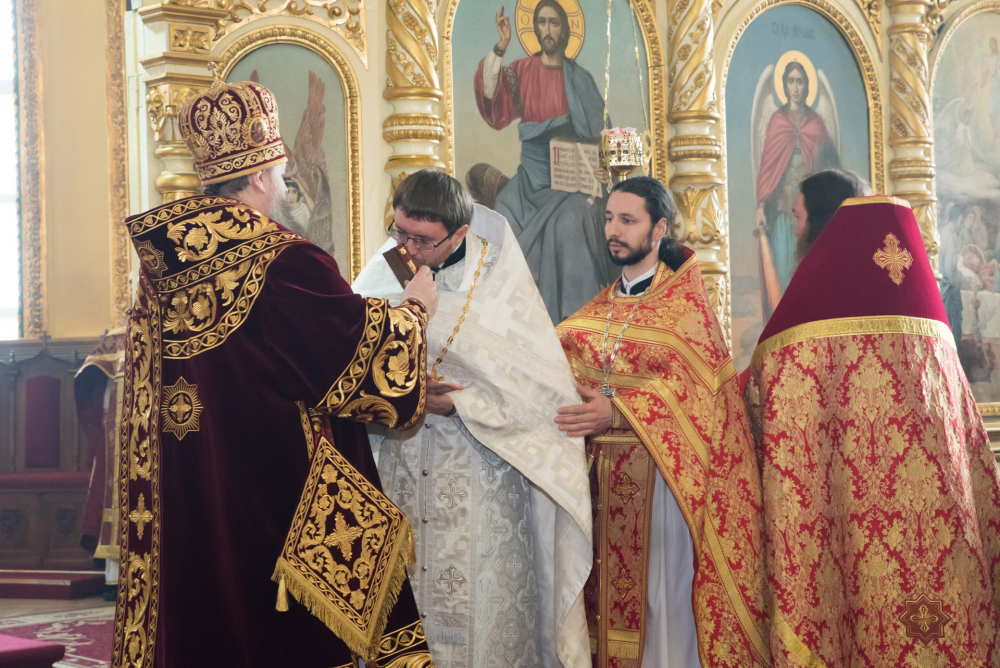 В праздник Собора новомучеников и исповедников Церкви Русской митрополит Серафим принял поздравления с днем Ангела