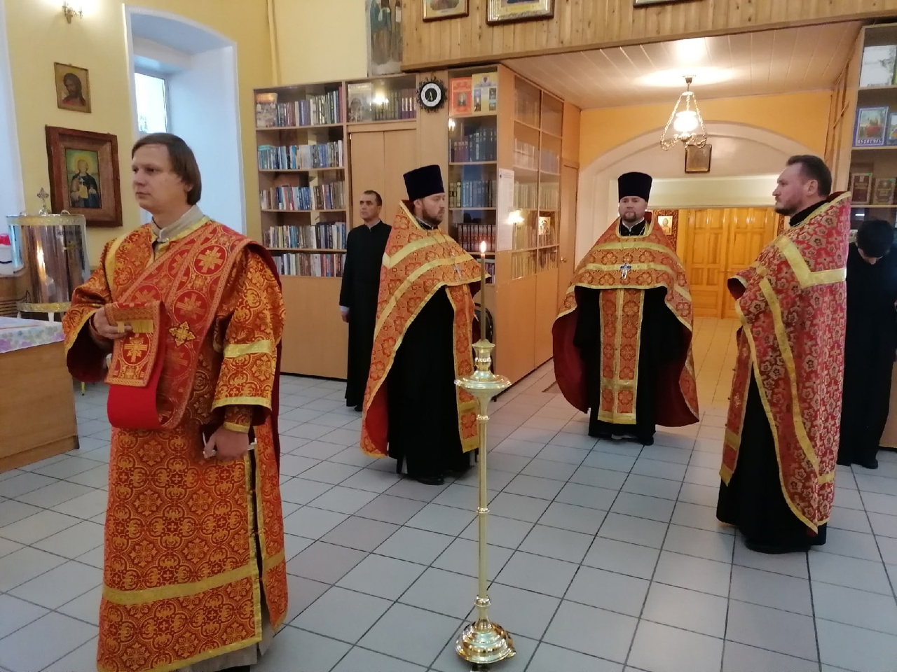 Всенощное бдение в канун празднования Воздвижения Животворящего Креста Господня