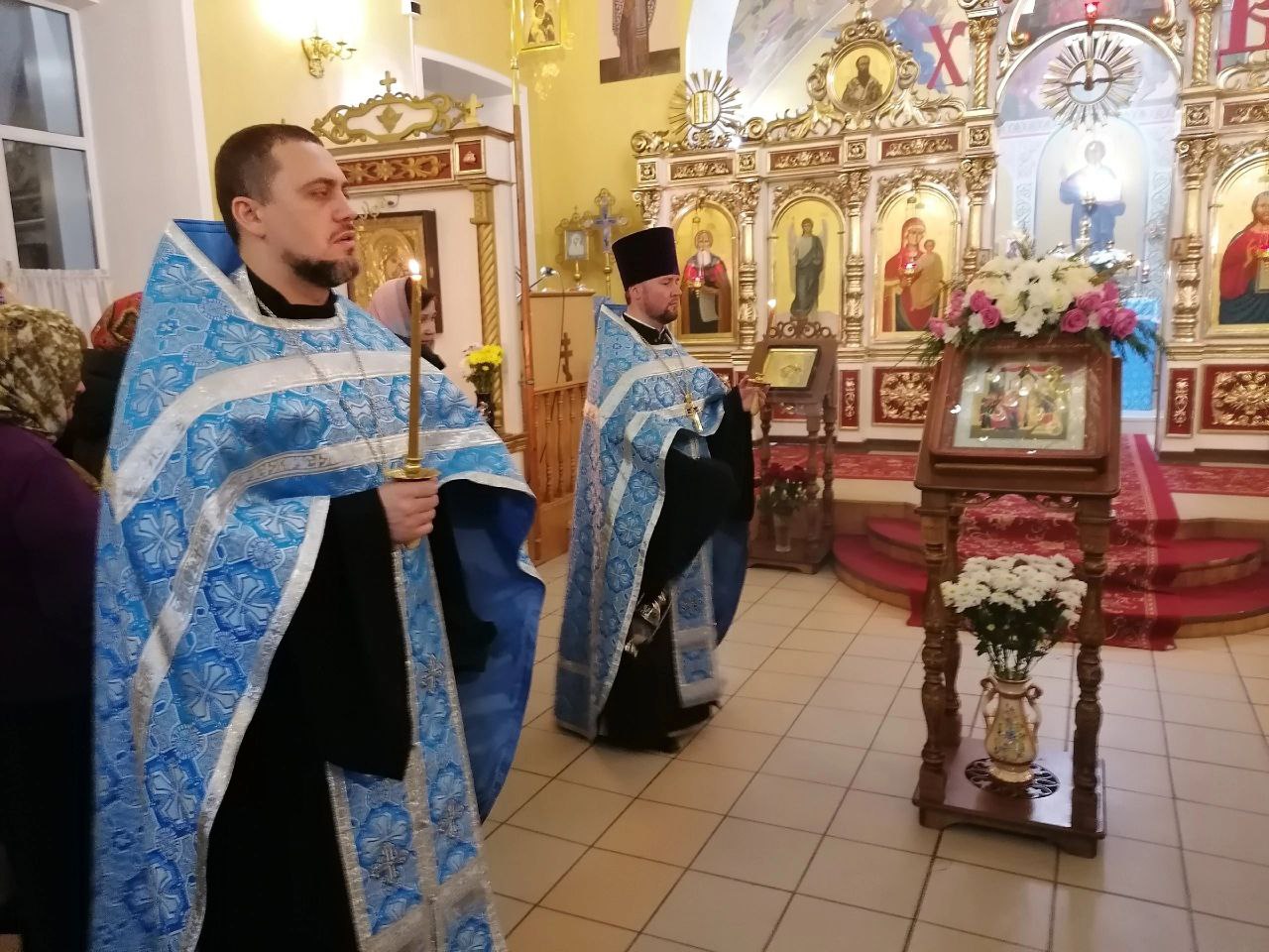 Всенощное бдение в канун празднования Введения во храм Пресвятой Богородицы