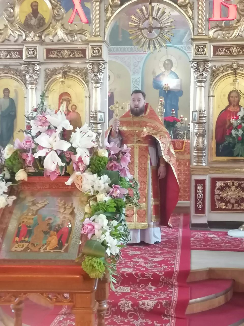 Празднование Радоницы в нашем храме