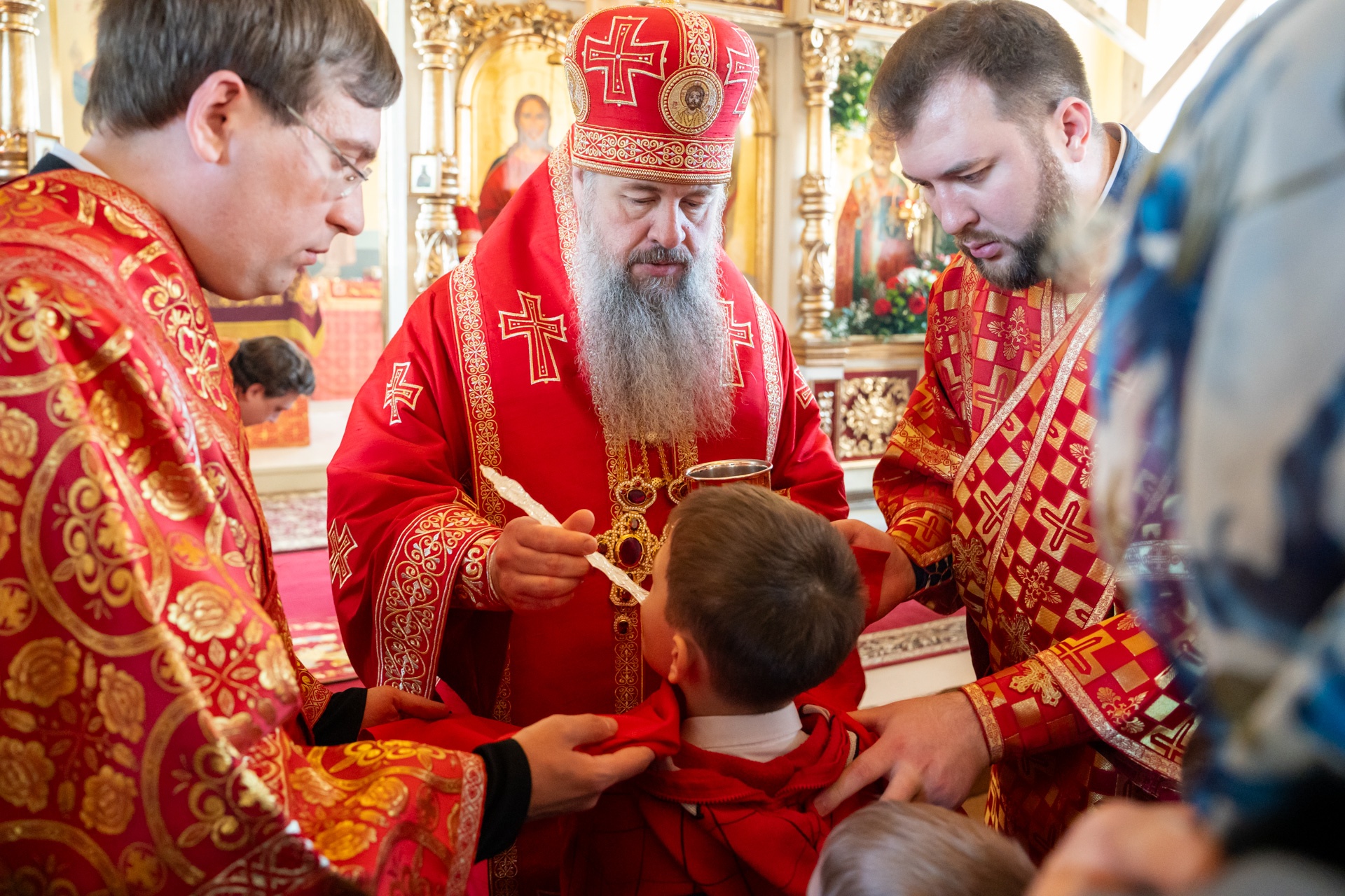 В день престольного праздника митрополит Серафим совершил литургию в нашем храме