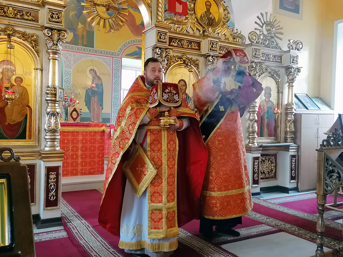 Праздник Воздвижения Животворящего Креста Господня
