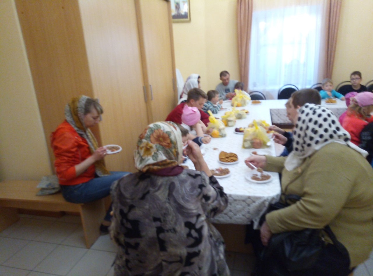 Благотворительный пасхальный обед