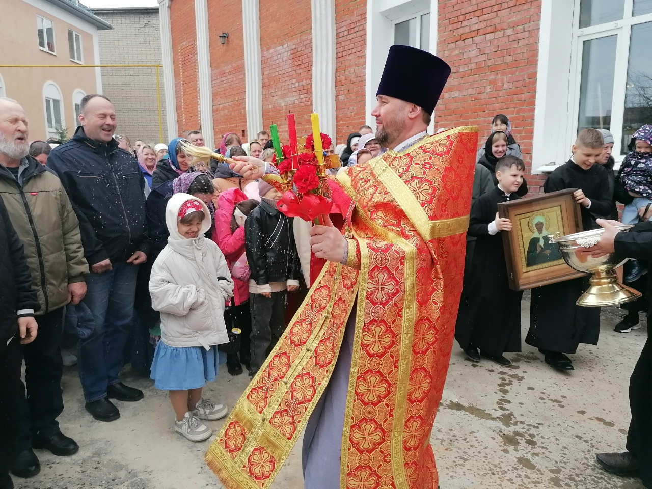 Неделя жен-мироносиц