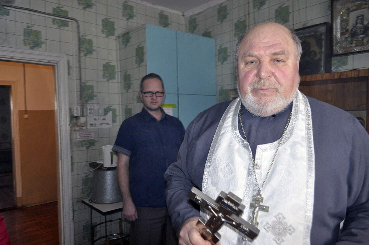 Иерей Александр Хохлов посетил Дом ночного пребывания
